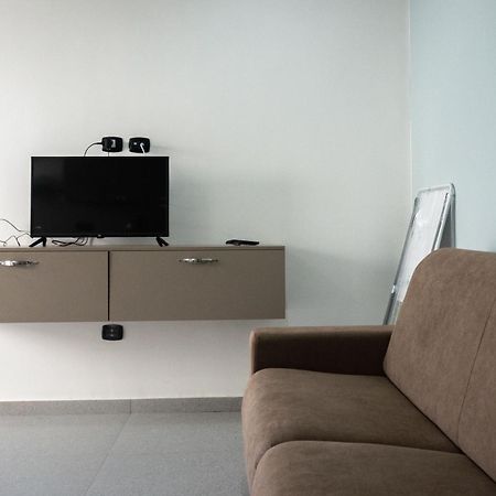 Strategic Apartment With Terrace - 诺拉 外观 照片