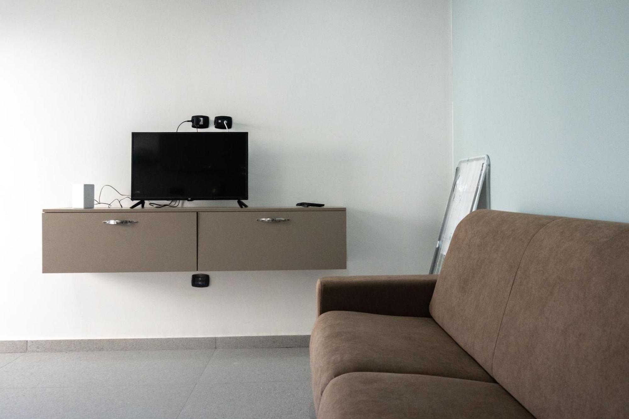 Strategic Apartment With Terrace - 诺拉 外观 照片