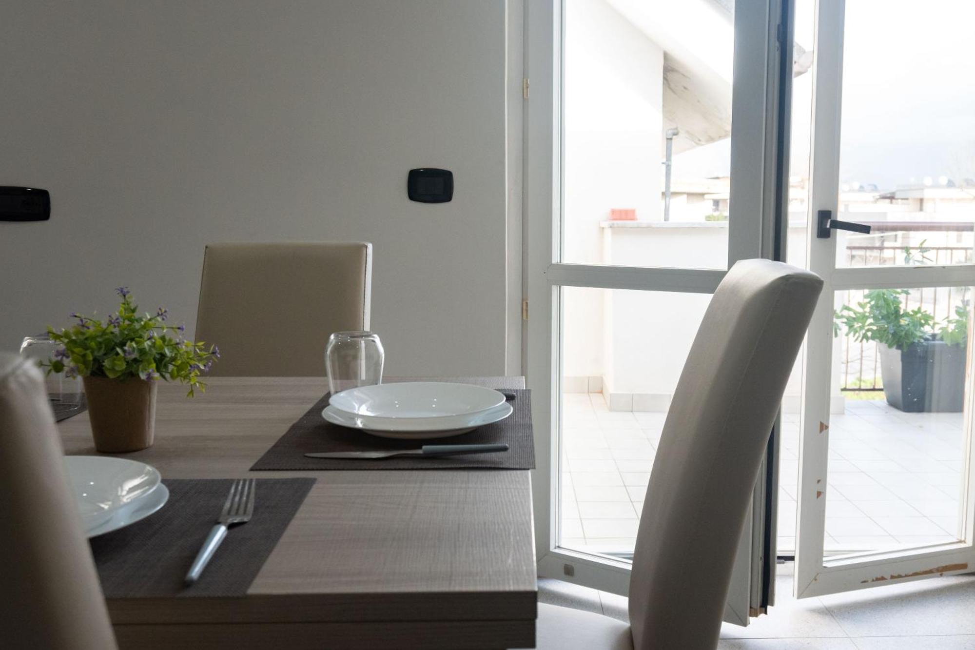 Strategic Apartment With Terrace - 诺拉 外观 照片